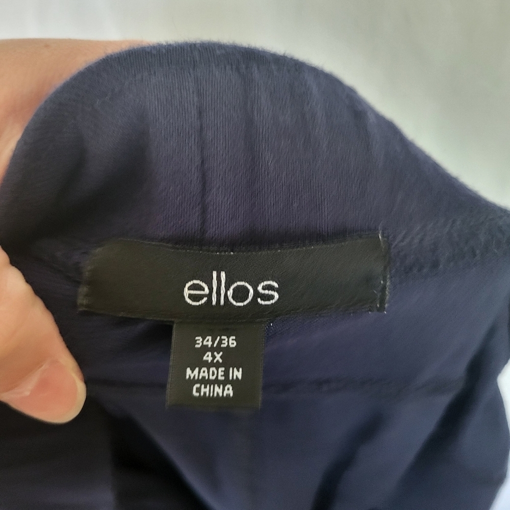 Ellos 34/36 4X Navy Capris - Picture 6 of 8